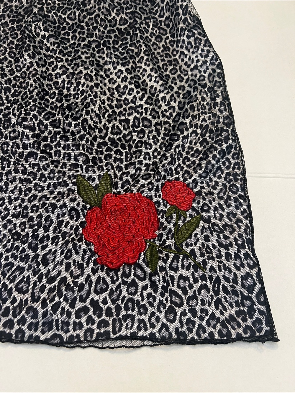 VINTAGE Y2K XOXO LEOPARD PRINT DRESS- MESH OVER SATIN WITH RED LACE STRAPS SMALL - Picture 2 of 15